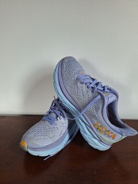 HOKA ONE ONE Women's Clifton 8 'Baby Lavender' Size 7.B